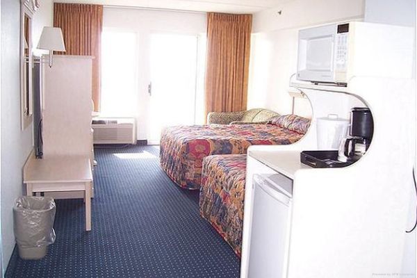 Hotel GOLDEN SANDS BEACH RESORTS (Carolina Beach)